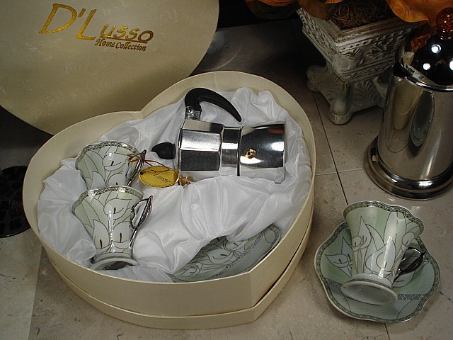Espresso Set with Pot-Calla Design