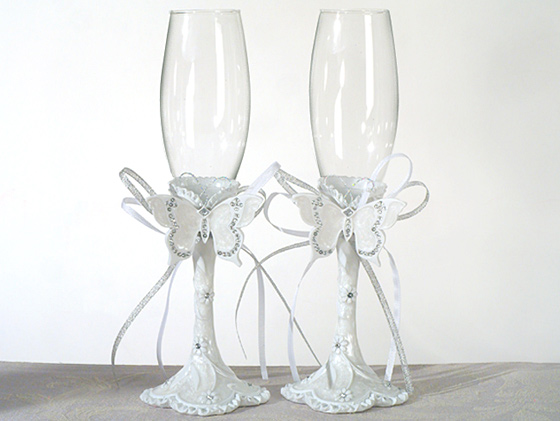 Elegant Butterfly Toasting Flutes - Click Image to Close