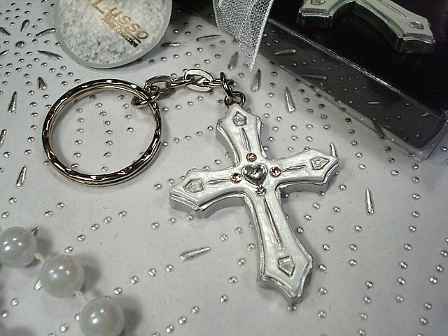 Classic Cross Keychain - Click Image to Close